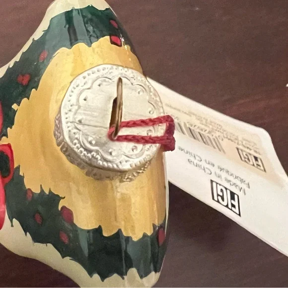 Inside Art bust form Christmas ornament hand painted holly bow limited edition - Picture 6 of 7